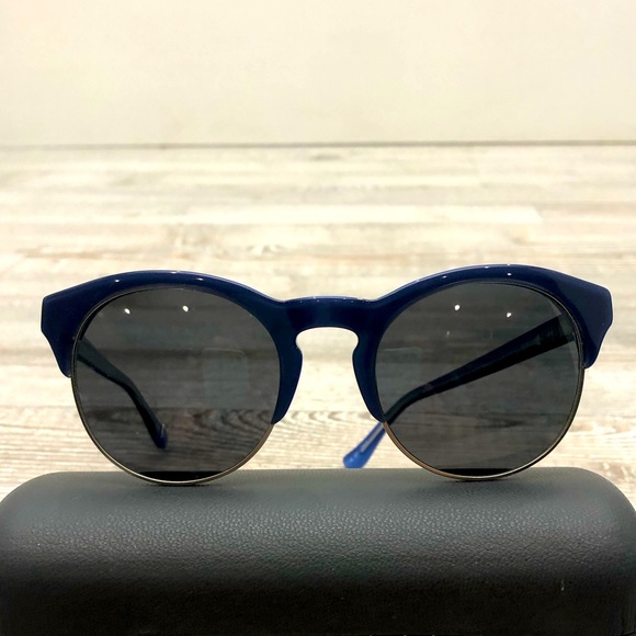 Kensie Round About Sunglasses Blue NWOT - Picture 1 of 6